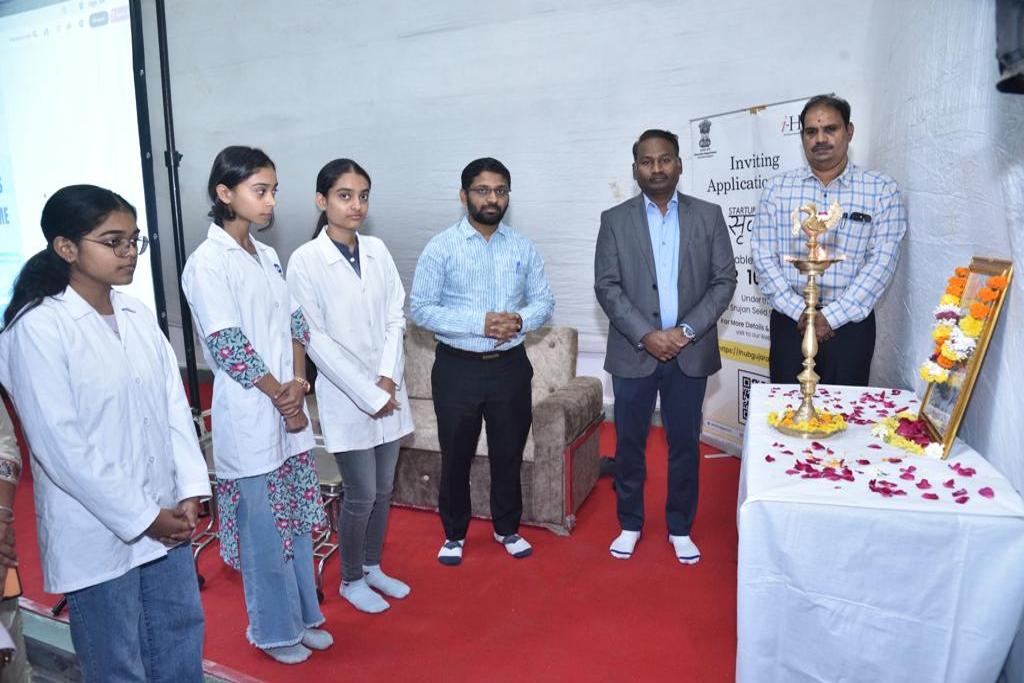 Felicitation of the Participants of Swachhta Hackathon 2020